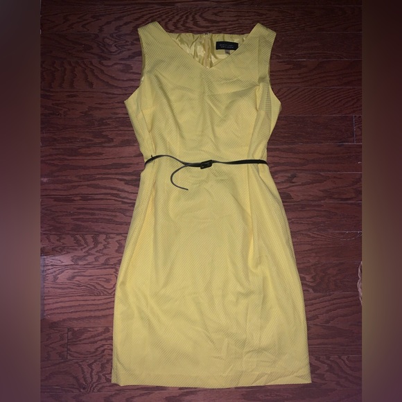 Yellow Dress - Picture 1 of 6